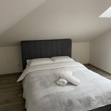 Apartmán Klicperovo 2Kk Hradec Králové Exteriér fotografie