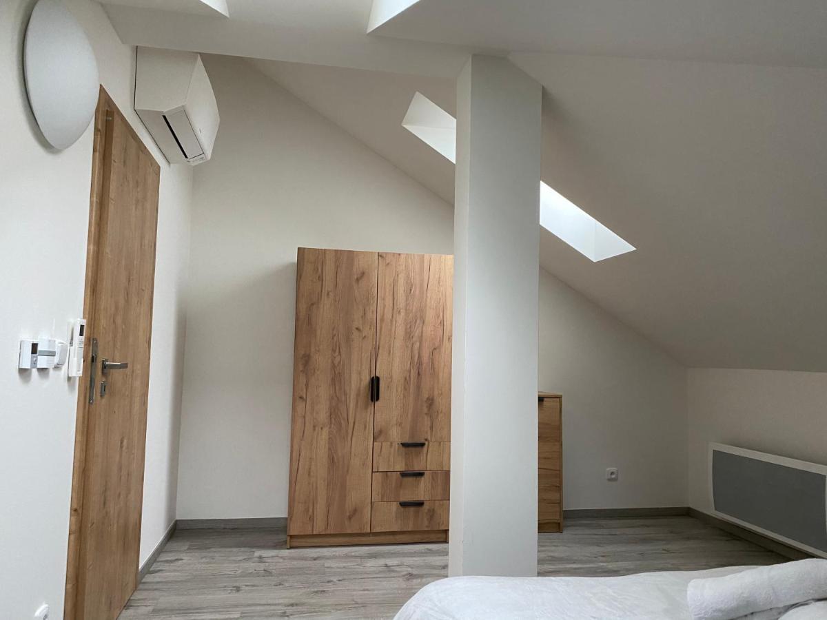 Apartmán Klicperovo 2Kk Hradec Králové Exteriér fotografie